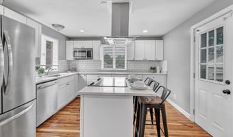 84 Oxford St, Bridgeport, CT 06606