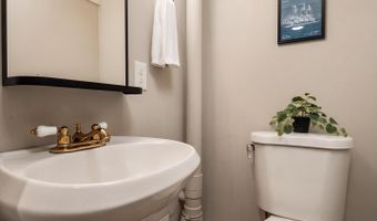 198 Clay St, Annapolis, MD 21401