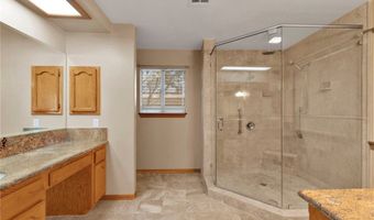 13331 Waco Dr, Apple Valley, CA 92308