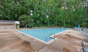 7753 PATRIOT Dr 54, Annandale, VA 22003