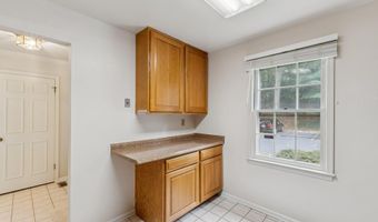 5858 LANGTON Dr, Alexandria, VA 22310