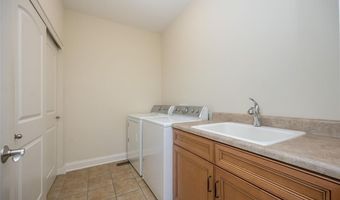 719 Clayton Corners Dr, Ballwin, MO 63011