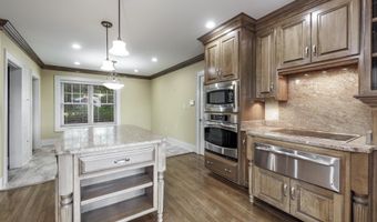 312 Riverside Dr, Arkadelphia, AR 71923