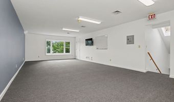 27 Mill Plain Rd 4, Danbury, CT 06811
