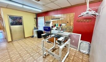 1180 S Main St, Bell, FL 32619