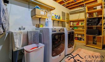 40 Castle Rock Rd, Cody, WY 82414