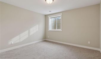 15653 Cobblestone Lake Pkwy, Apple Valley, MN 55124