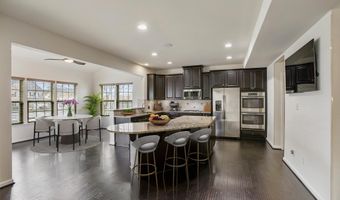 41597 HOFFMAN Dr, Aldie, VA 20105