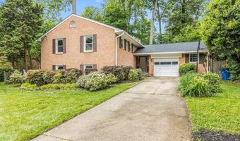 8706 BRAEBURN Dr, Annandale, VA 22003
