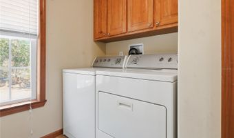 5809 NW 18TH Ter, Bell, FL 32619