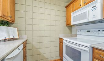 400 N RICHMOND St 113, Appleton, WI 54911