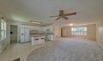 925 River View Dr, Cody, WY 82414