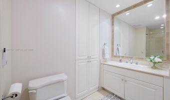 3370 Hidden Bay Dr 1606, Aventura, FL 33180