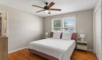 904 LEBEAU St, Arabi, LA 70032