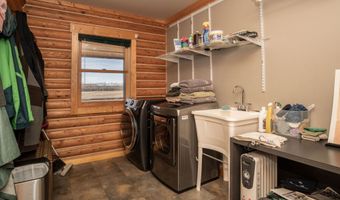 258 A Howie Rd, Big Timber, MT 59011