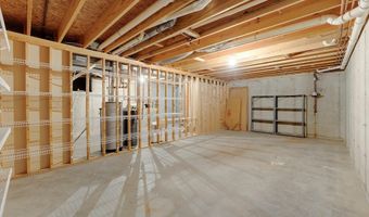1102 Cabriolet Blvd, Auburn, IN 46706