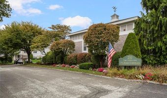 200 Roger Williams Ave 417, East Providence, RI 02916