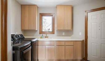 6520 Forrest Commons Blvd, Indianapolis, IN 46227