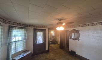624 Upper St, Arlington, IA 50606