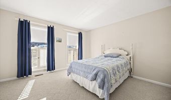 30 Harbor Hill Dr 30, Bourne, MA 02532