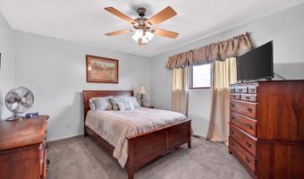 601 Pleasant View Dr, Aurora, IN 47001