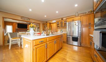 1145 Forest Commons Dr, Avon, IN 46123