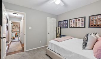 509 Sharon Oaks Ct, Benton, AR 72019
