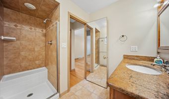 2115 E EUCLID Ave, Arlington Heights, IL 60004