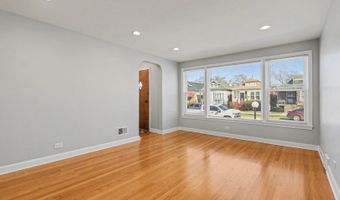 7242 S Honore St, Chicago, IL 60636