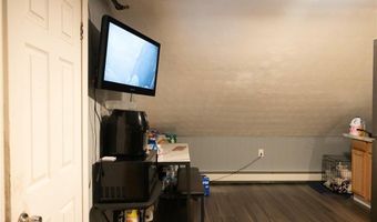 53 School St, East Providence, RI 02914