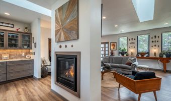 1342 11TH St, Bandon, OR 97411