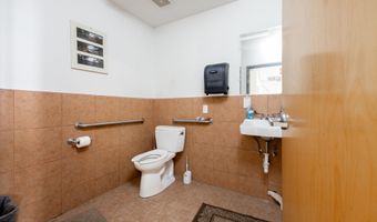912 N 1ST St, Bloomfield, NM 87413
