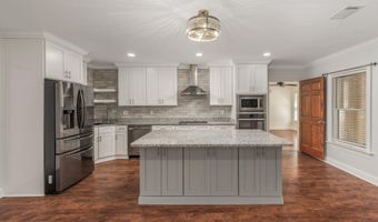 124 Westchester Dr, Macon, GA 31210