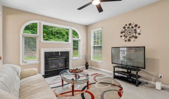 8006 OAT CHASE Ln, Bowie, MD 20715