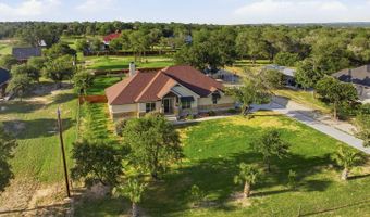 1009 Bluebonnet Ln, Adkins, TX 78101