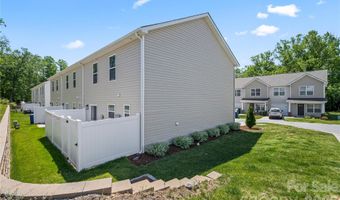 2 Chambers Garden Dr, Arden, NC 28704