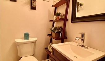 28 White Pkwy, North Smithfield, RI 02896