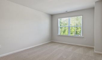 217 Maddox Dr, Aberdeen, NC 28315