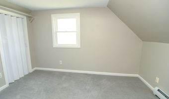 35 Mildred Ave, Bangor, ME 04401