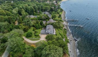 4 Mulberry Rd, Bristol, RI 02809