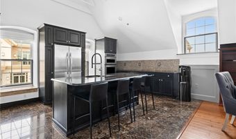 1000 Chapel View Blvd 313, Cranston, RI 02920