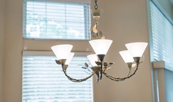 28 Jumping Brook Ln, Barnegat, NJ 08005