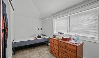 403 Commonwealth Ave, Warwick, RI 02886