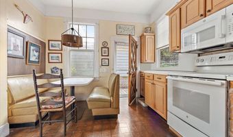 517 BEACH Ave, Atlantic Beach, FL 32233