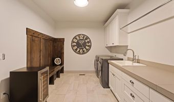 2005 NW Glassow Dr, Bend, OR 97703