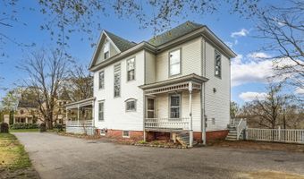 21 Winnipesaukee St, Franklin, NH 03235