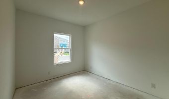 120 Peeps Ct, Adkins, TX 78101