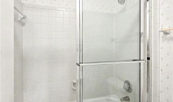 28402 Plantation Dr NE, Atlanta, GA 30324