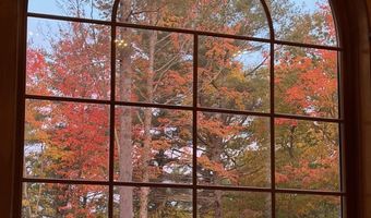43 Darling Parke Dr, Bangor, ME 04401