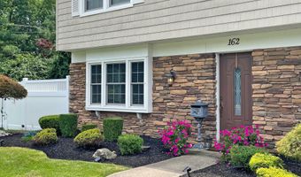 162 Ivy Hill Dr, Aberdeen, NJ 07747
